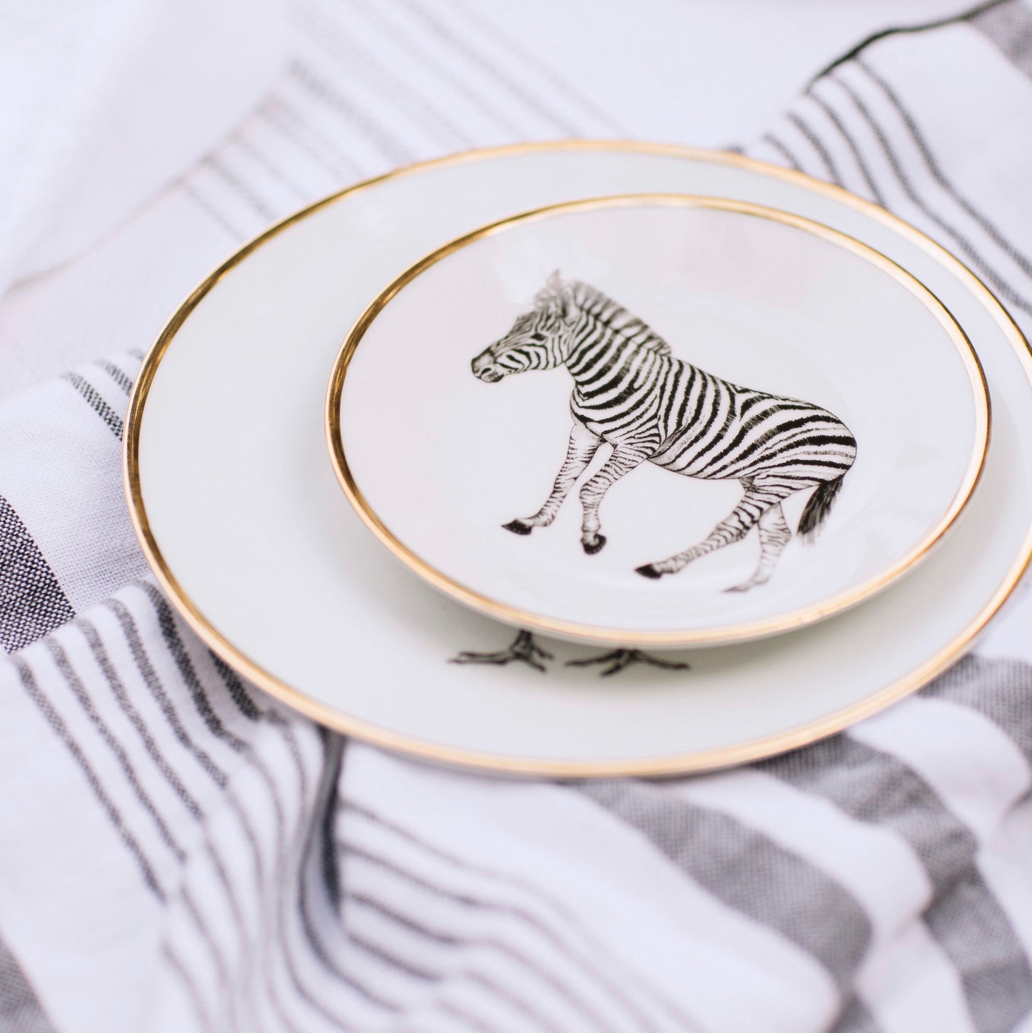 Plato de pan · Porcelana de Limoges · Diseño cebra
